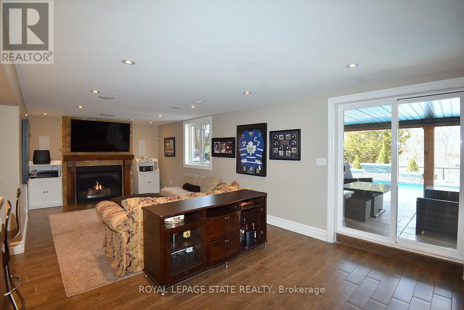 483 Valridge Drive, Hamilton, Ontario  L9G 0B2 - Photo 40 - X12982692