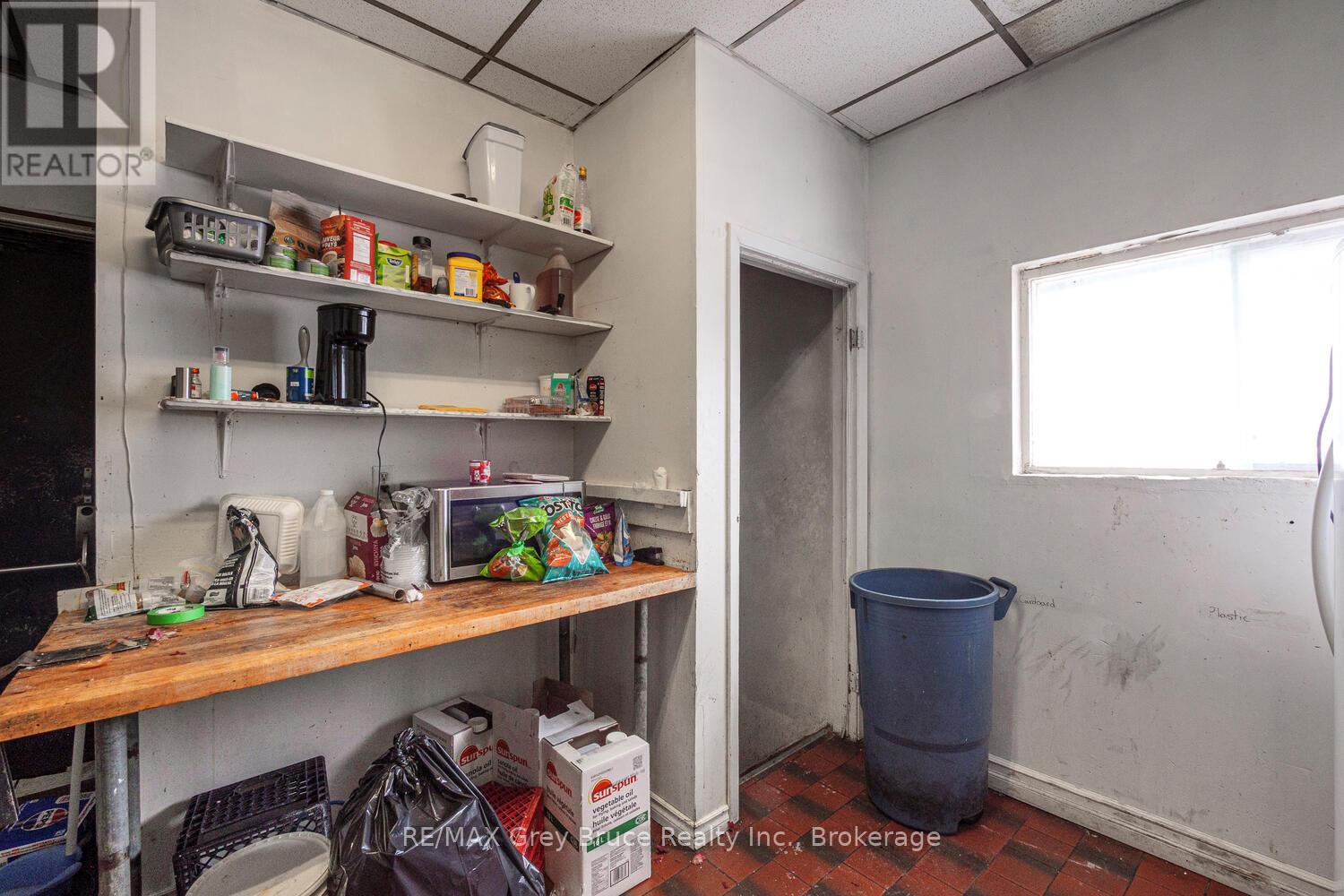 601 Berford Street, South Bruce Peninsula, Ontario  N0H 2T0 - Photo 18 - X12993624