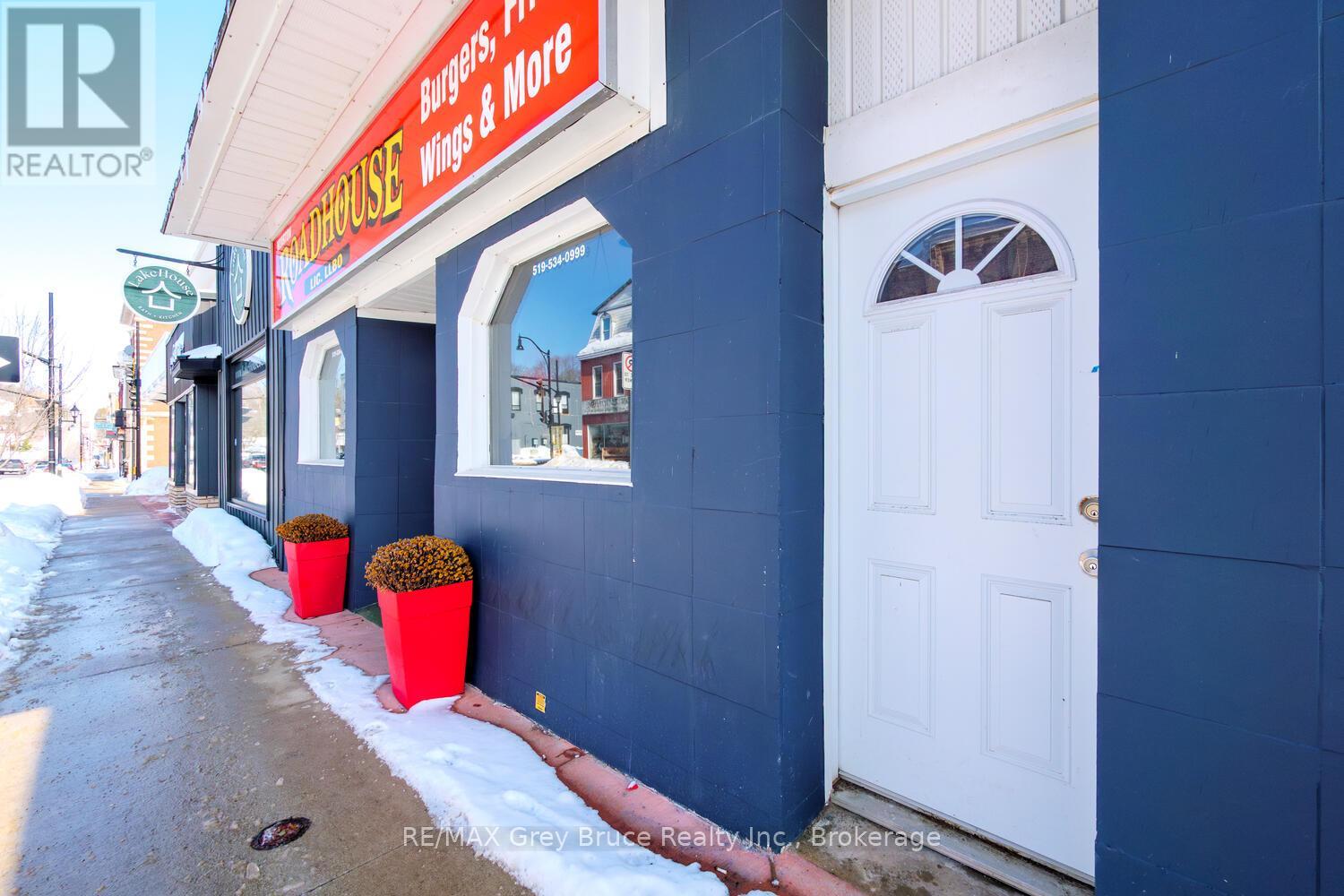 601 Berford Street, South Bruce Peninsula, Ontario  N0H 2T0 - Photo 19 - X12993624