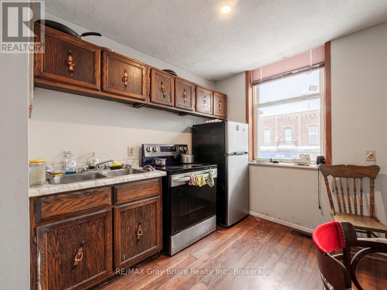 601 Berford Street, South Bruce Peninsula, Ontario  N0H 2T0 - Photo 23 - X12993624