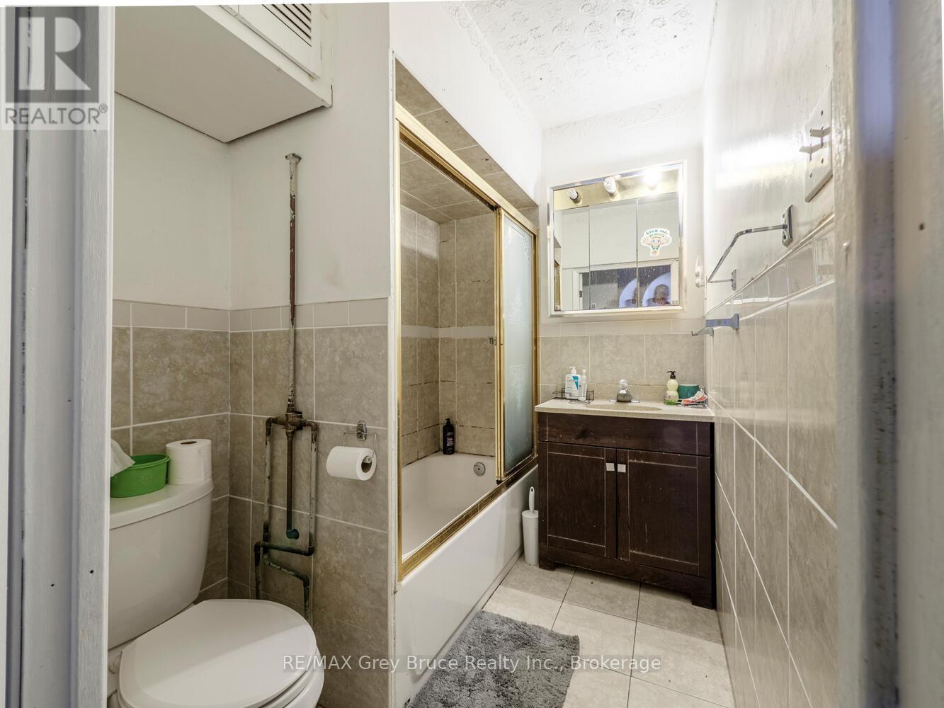 601 Berford Street, South Bruce Peninsula, Ontario  N0H 2T0 - Photo 30 - X12993624