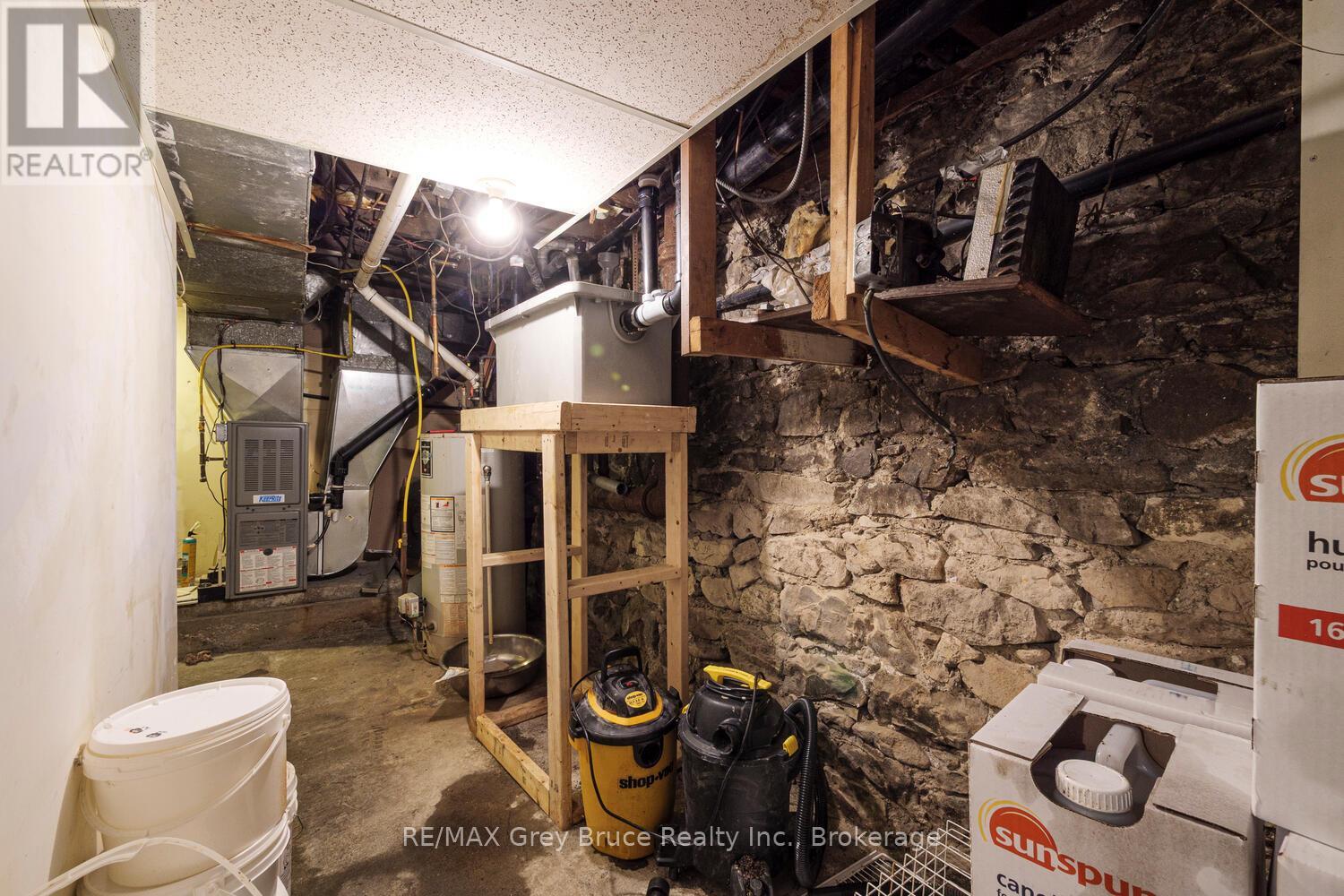 601 Berford Street, South Bruce Peninsula, Ontario  N0H 2T0 - Photo 37 - X12993624