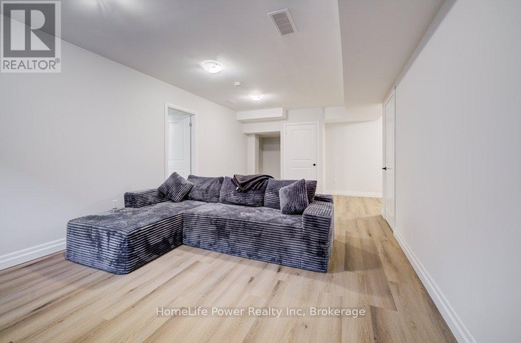 4 Livingston Drive, Tillsonburg, Ontario  N4G 0J3 - Photo 37 - X12993652