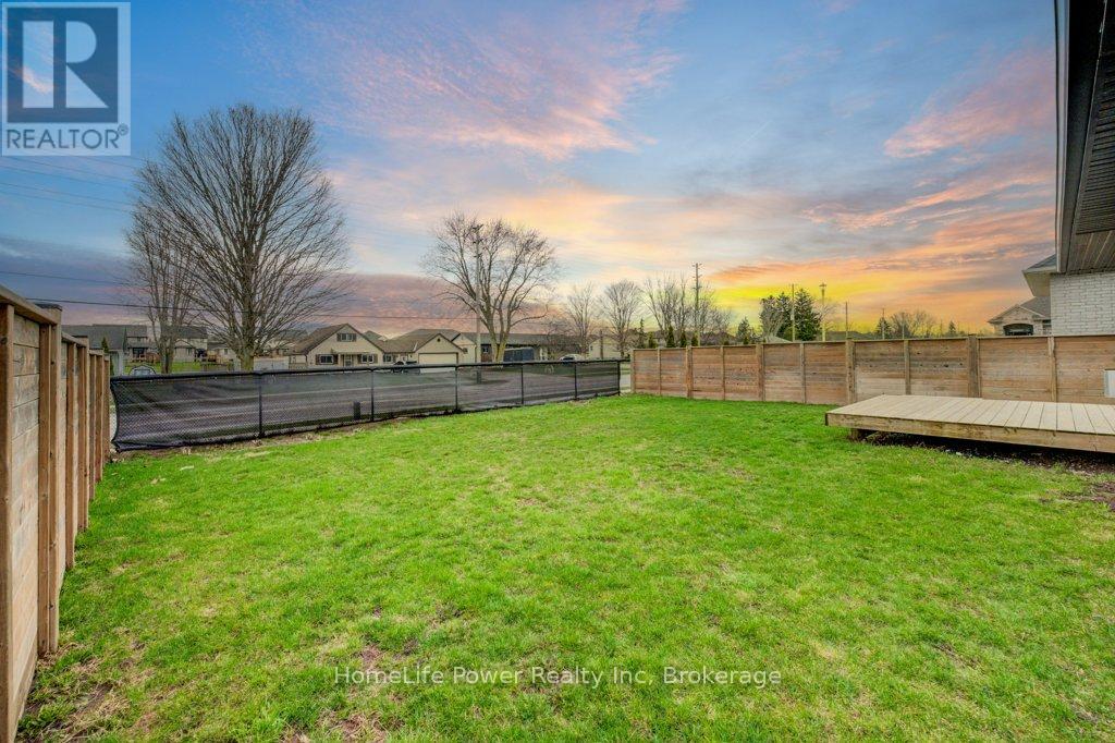 4 Livingston Drive, Tillsonburg, Ontario  N4G 0J3 - Photo 44 - X12993652