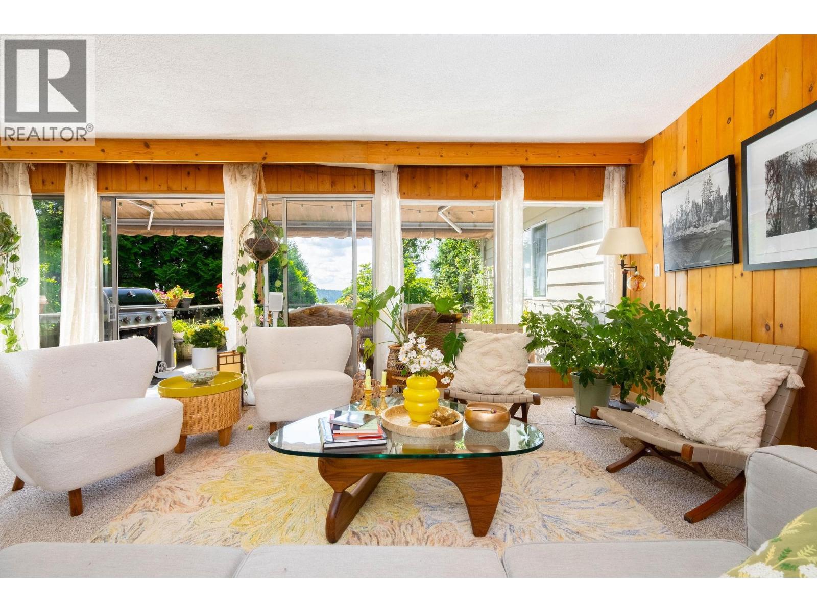 1580 Mathers Avenue, West Vancouver, British Columbia  V7V 2G7 - Photo 3 - R3110911