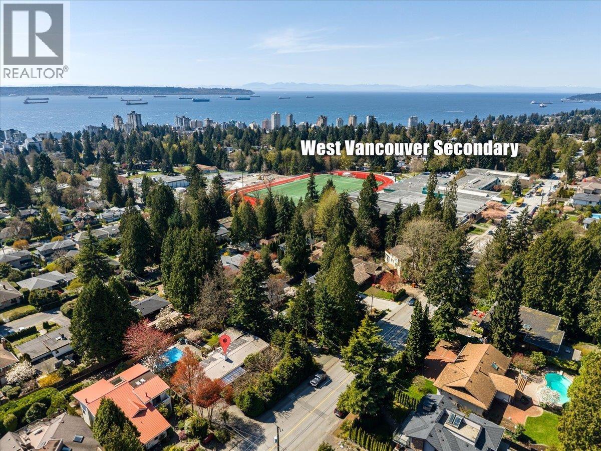 1580 Mathers Avenue, West Vancouver, British Columbia  V7V 2G7 - Photo 36 - R3110911