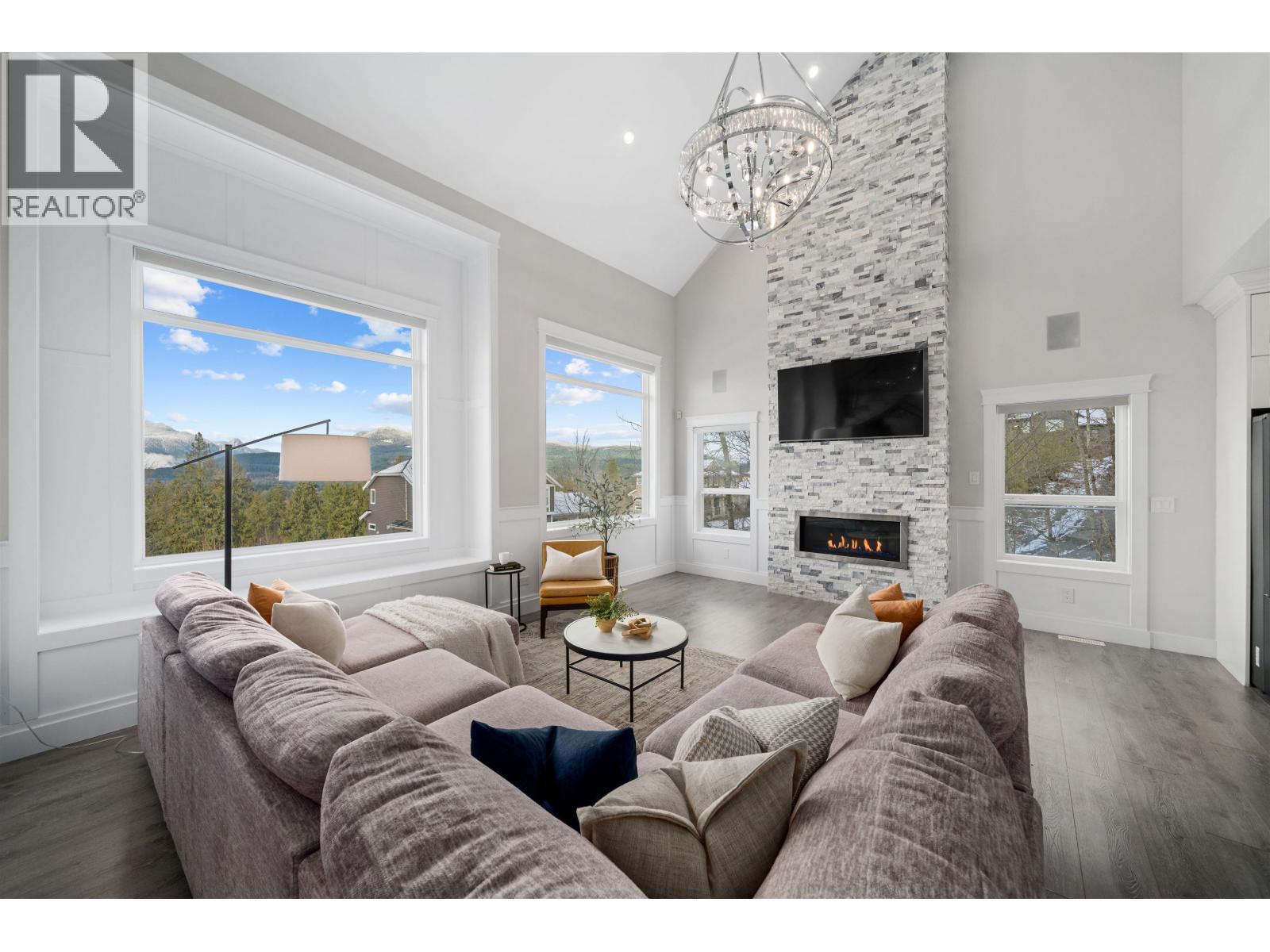 25540 Godwin Drive, Maple Ridge, British Columbia  V2W 1G9 - Photo 5 - R3110914