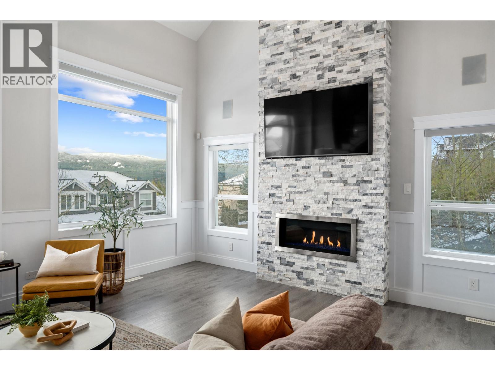 25540 Godwin Drive, Maple Ridge, British Columbia  V2W 1G9 - Photo 7 - R3110914