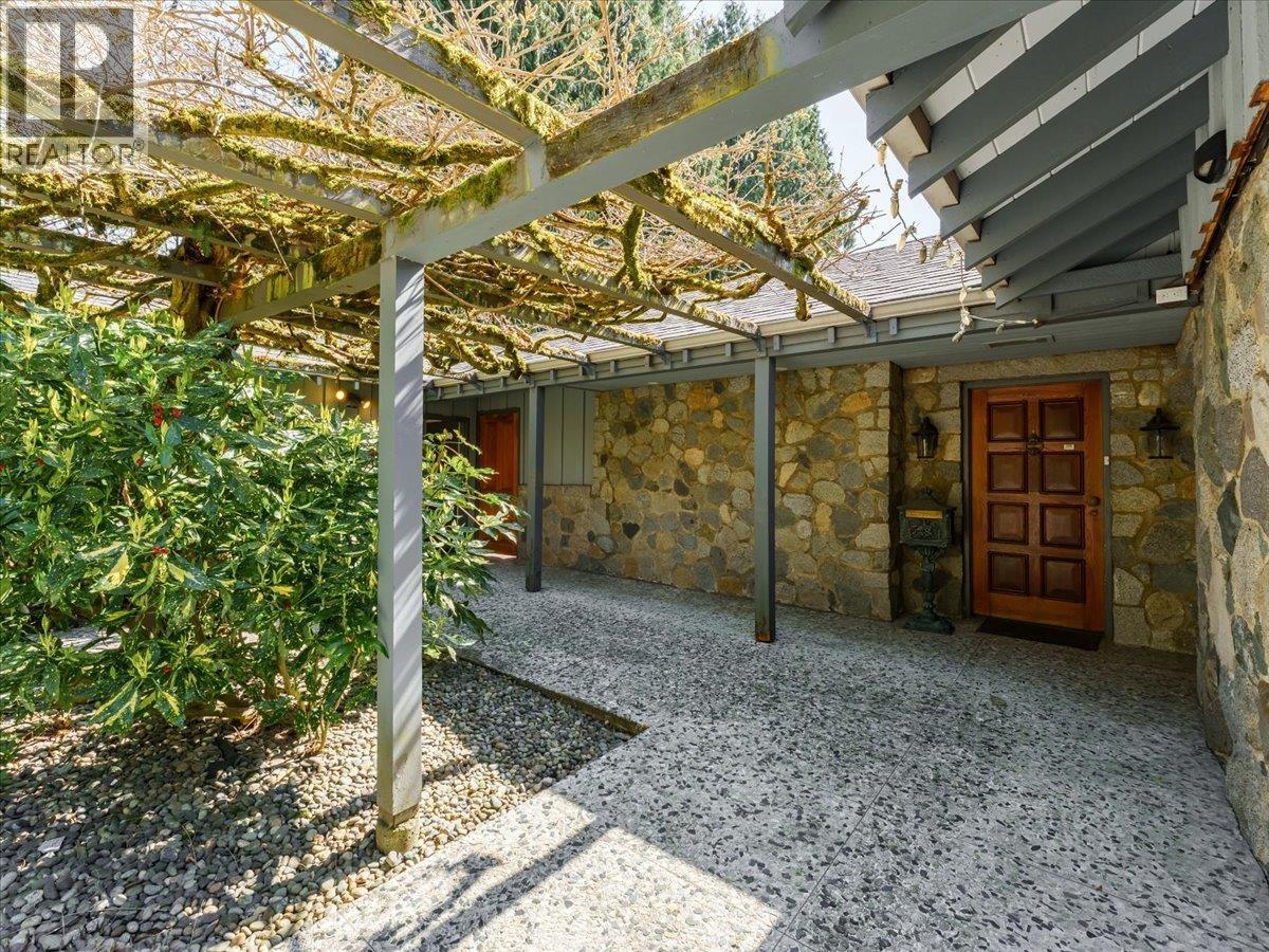 1650 Mathers Avenue, West Vancouver, British Columbia  V7V 2G7 - Photo 33 - R3110915