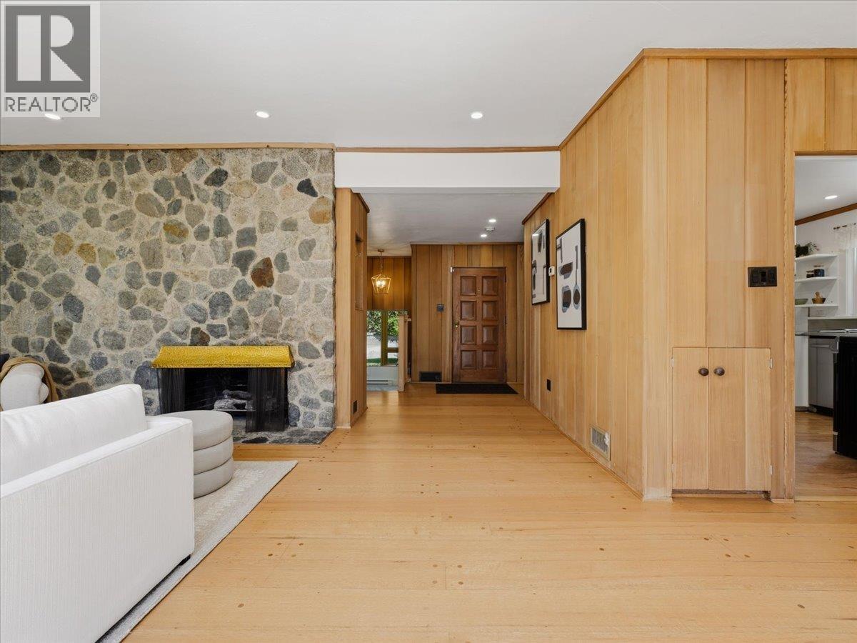 1650 Mathers Avenue, West Vancouver, British Columbia  V7V 2G7 - Photo 4 - R3110915