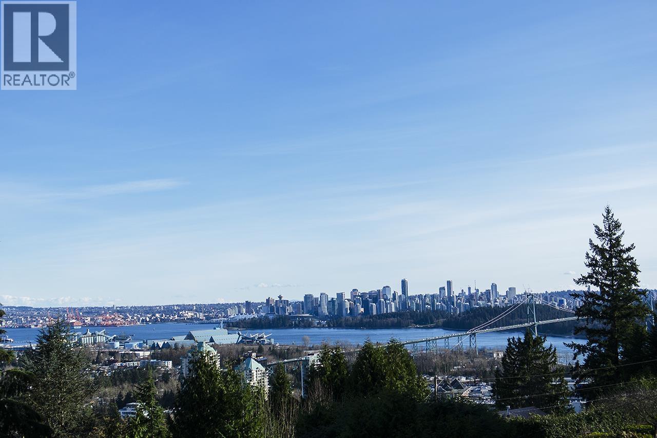 817 Younette Drive, West Vancouver, British Columbia  V7T 1T1 - Photo 14 - R3110953