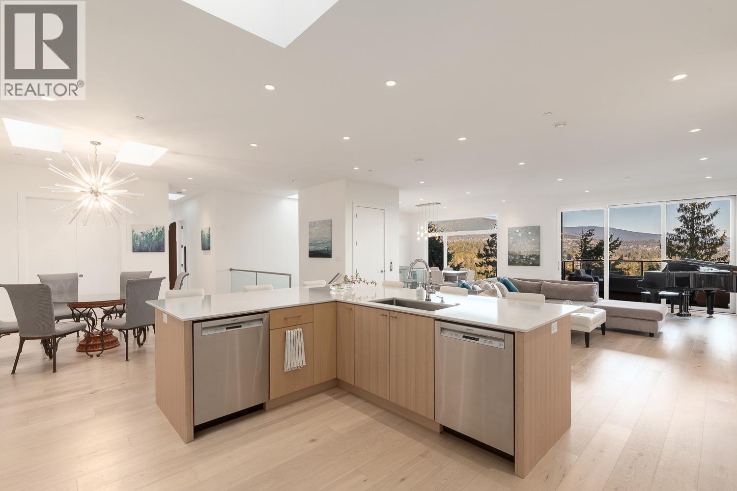 817 Younette Drive, West Vancouver, British Columbia  V7T 1T1 - Photo 24 - R3110953