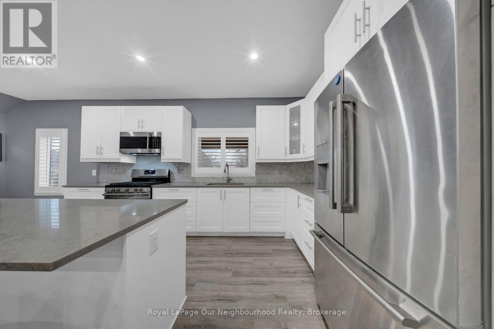 5 Melody Lane, Georgina, Ontario  L0E 1L0 - Photo 20 - N12993646