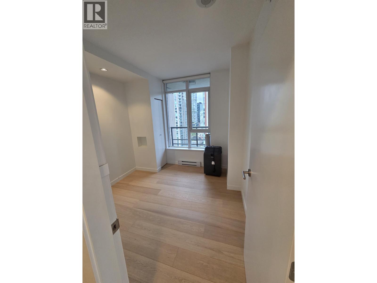 2203 1001 Homer Street Street, Vancouver, British Columbia  V6B 1M9 - Photo 11 - R3110903