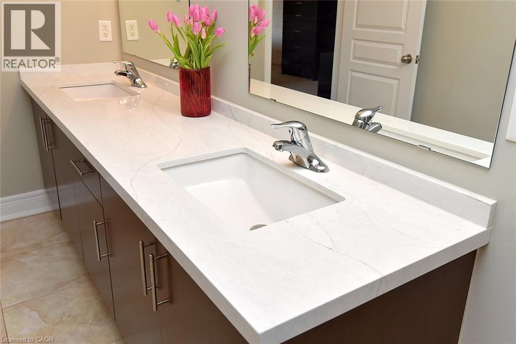 483 Valridge Drive, Ancaster, Ontario  L9G 0B2 - Photo 37 - 40819001