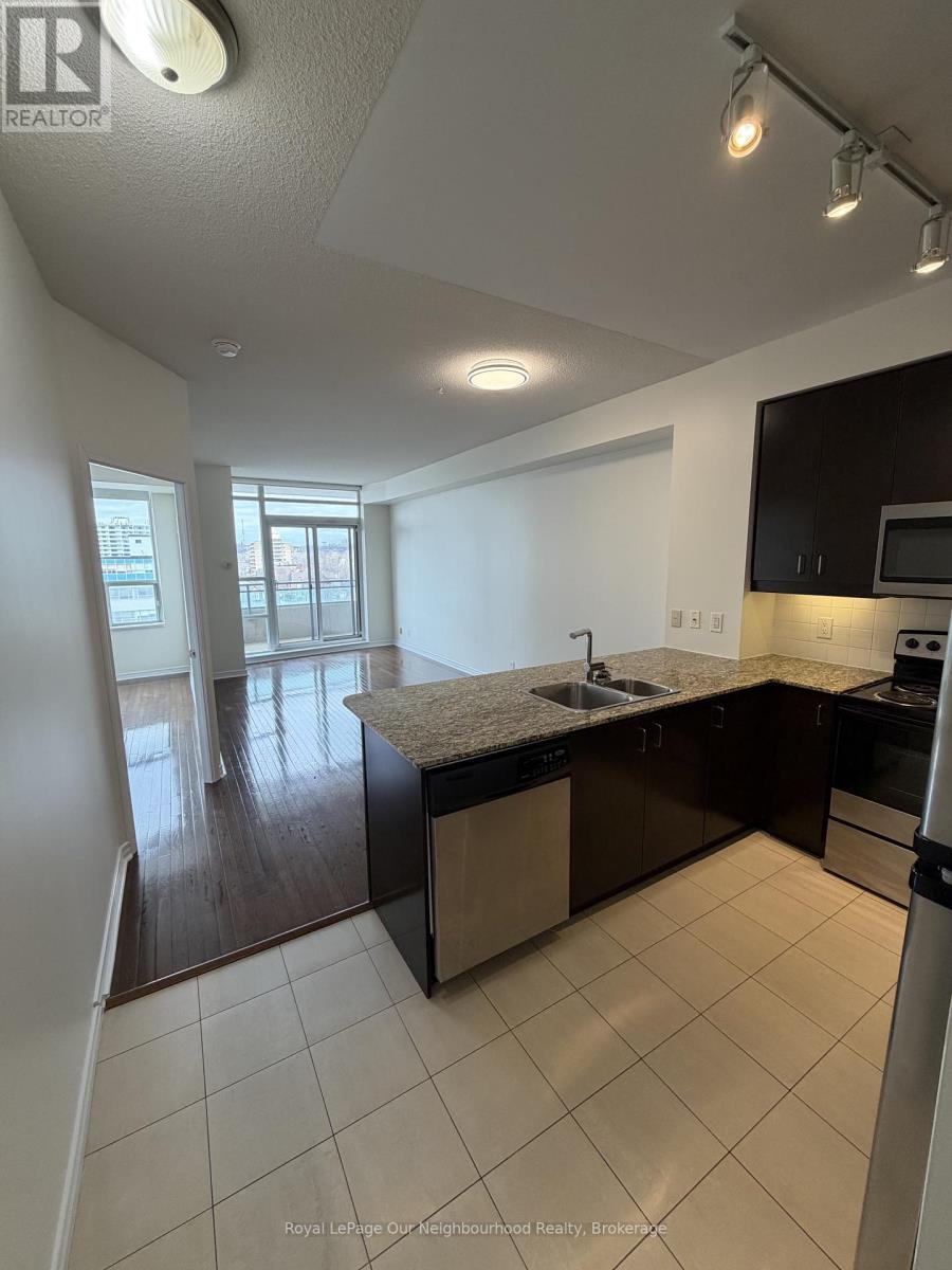 806 - 736 SPADINA AVENUE, Toronto, Ontario