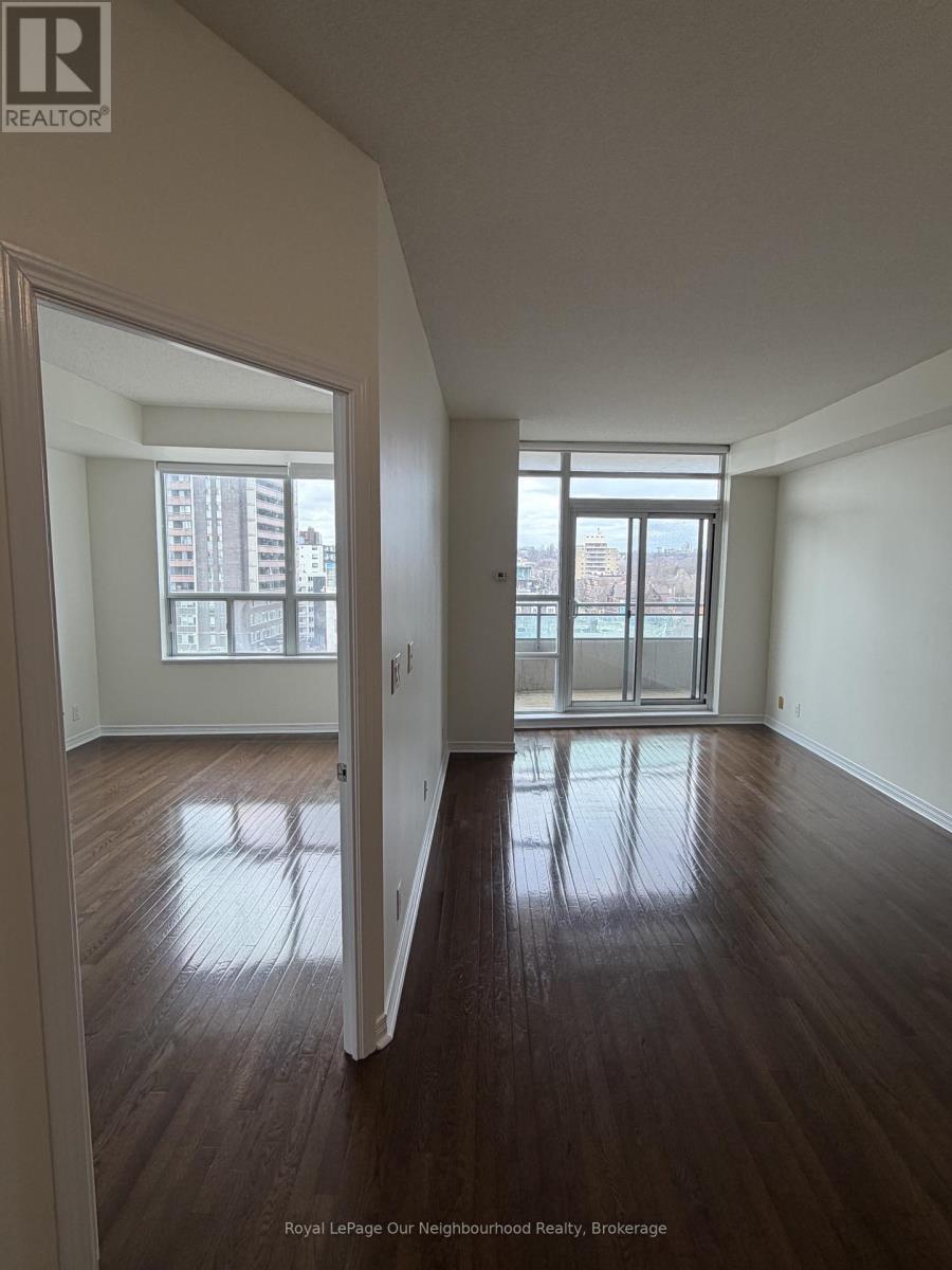 806 - 736 Spadina Avenue, Toronto, Ontario  M5S 2J6 - Photo 3 - C12993638