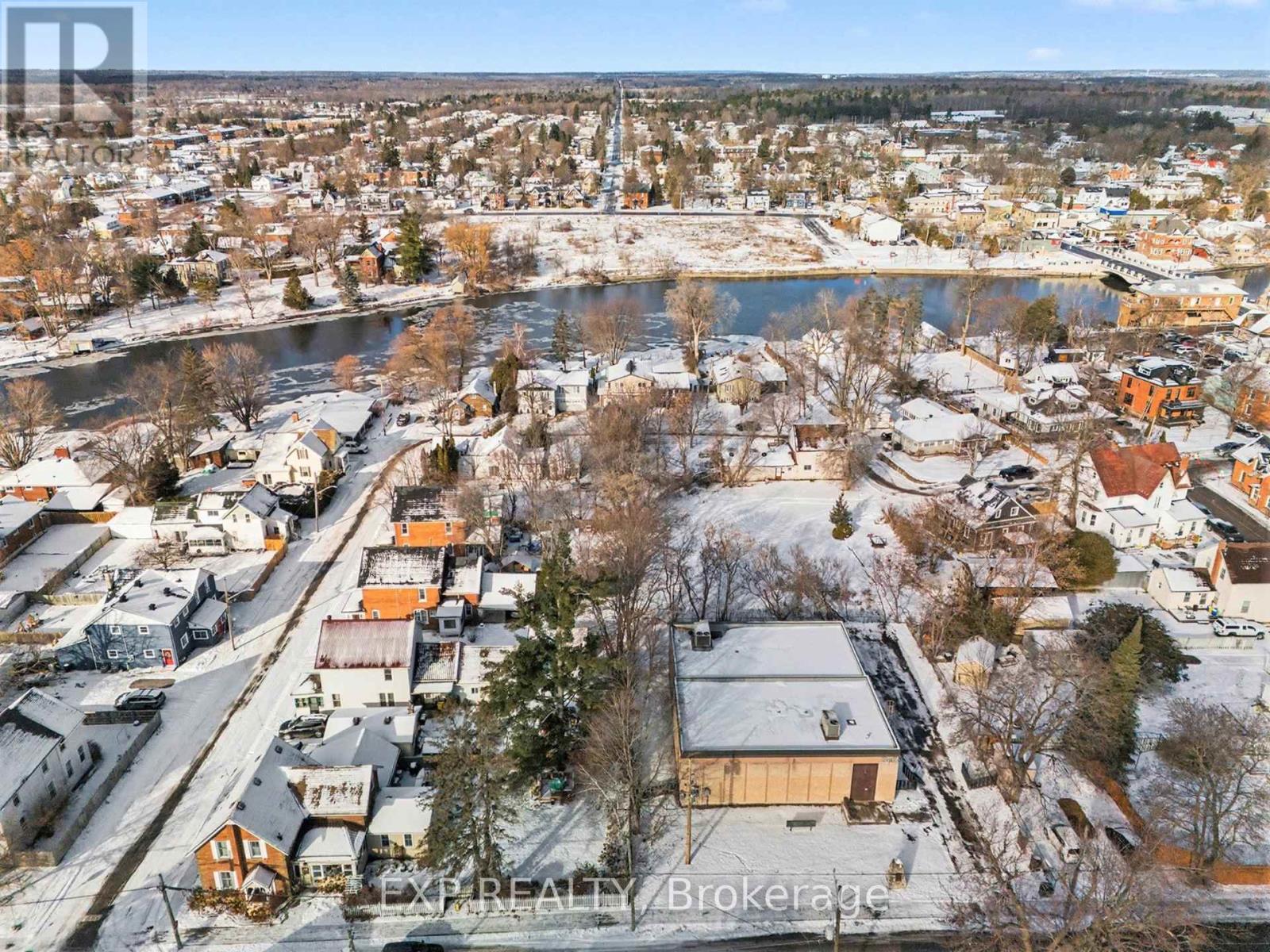 135 Charles Street, Carleton Place, Ontario K7C 2Y4 - Photo 18 - X12993612