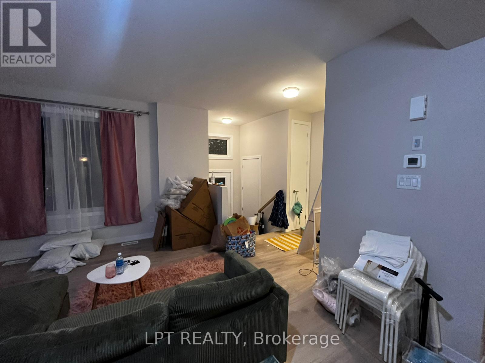 $2,600 Monthly212 Speckled Alder Row, Ottawa, Ontario