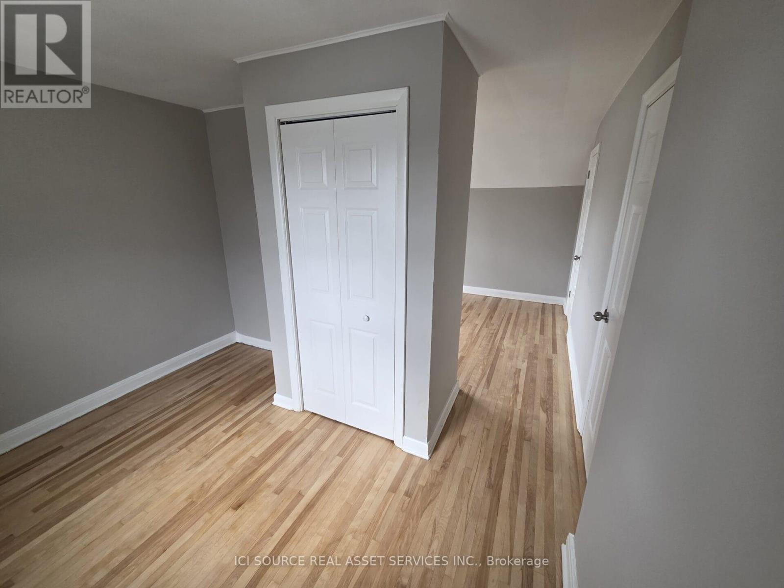 30 Sunnycrest Drive, Ottawa, Ontario  K2E 5Y2 - Photo 14 - X12955126