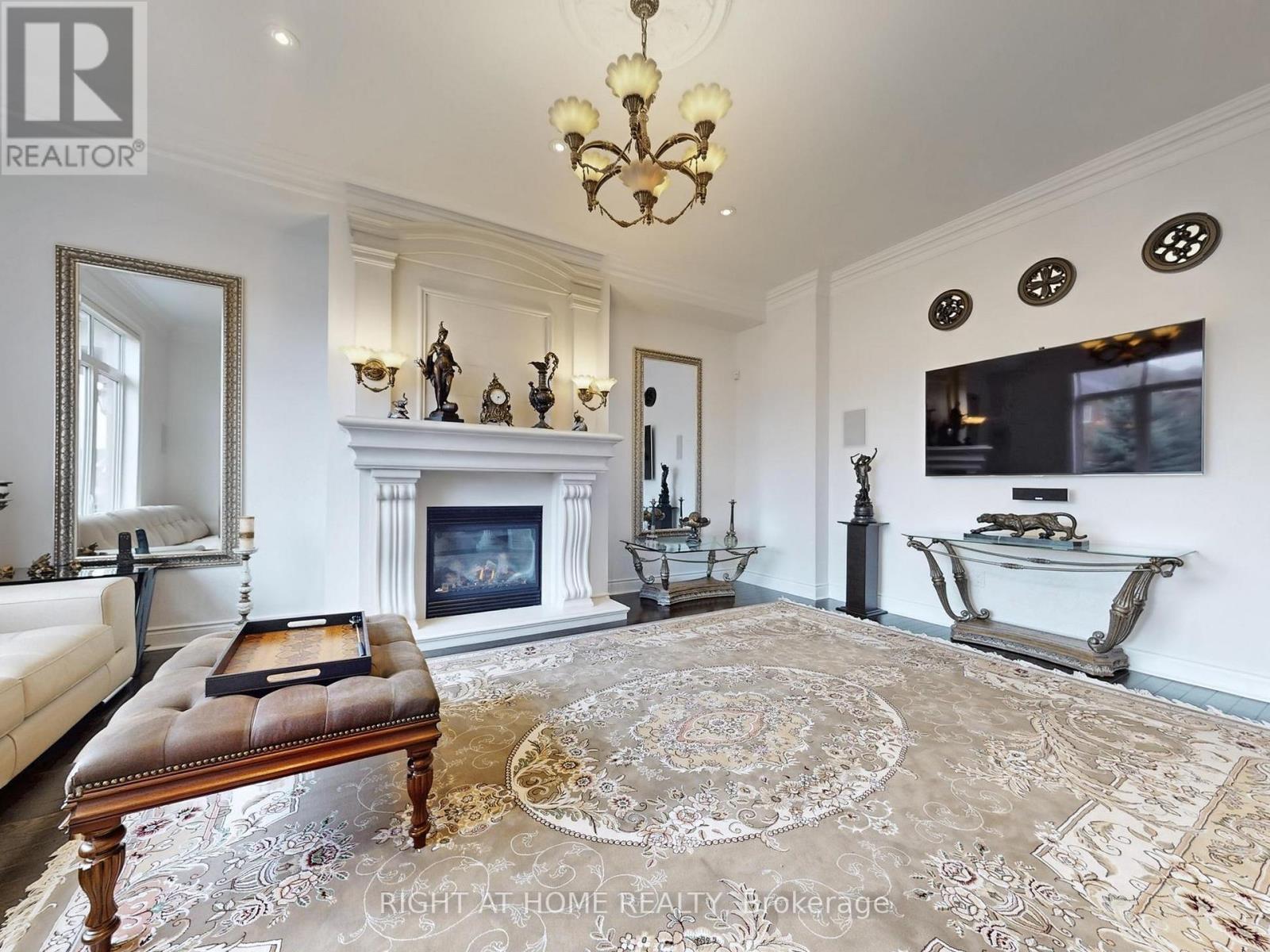 80 Puccini Drive, Richmond Hill, Ontario  L4E 2Z1 - Photo 10 - N12993602