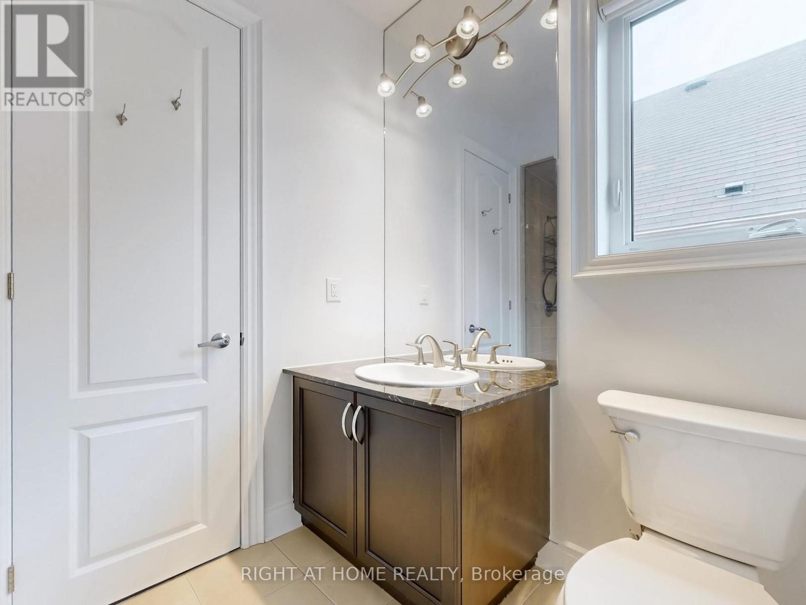 80 Puccini Drive, Richmond Hill, Ontario  L4E 2Z1 - Photo 26 - N12993602