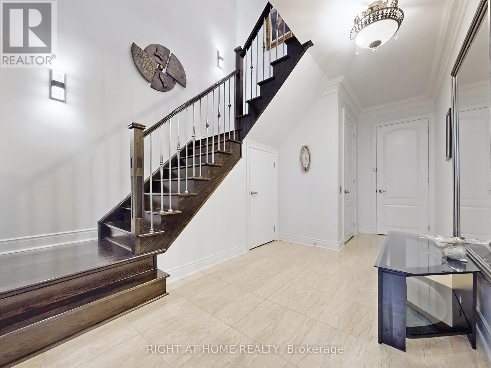 80 Puccini Drive, Richmond Hill, Ontario  L4E 2Z1 - Photo 33 - N12993602