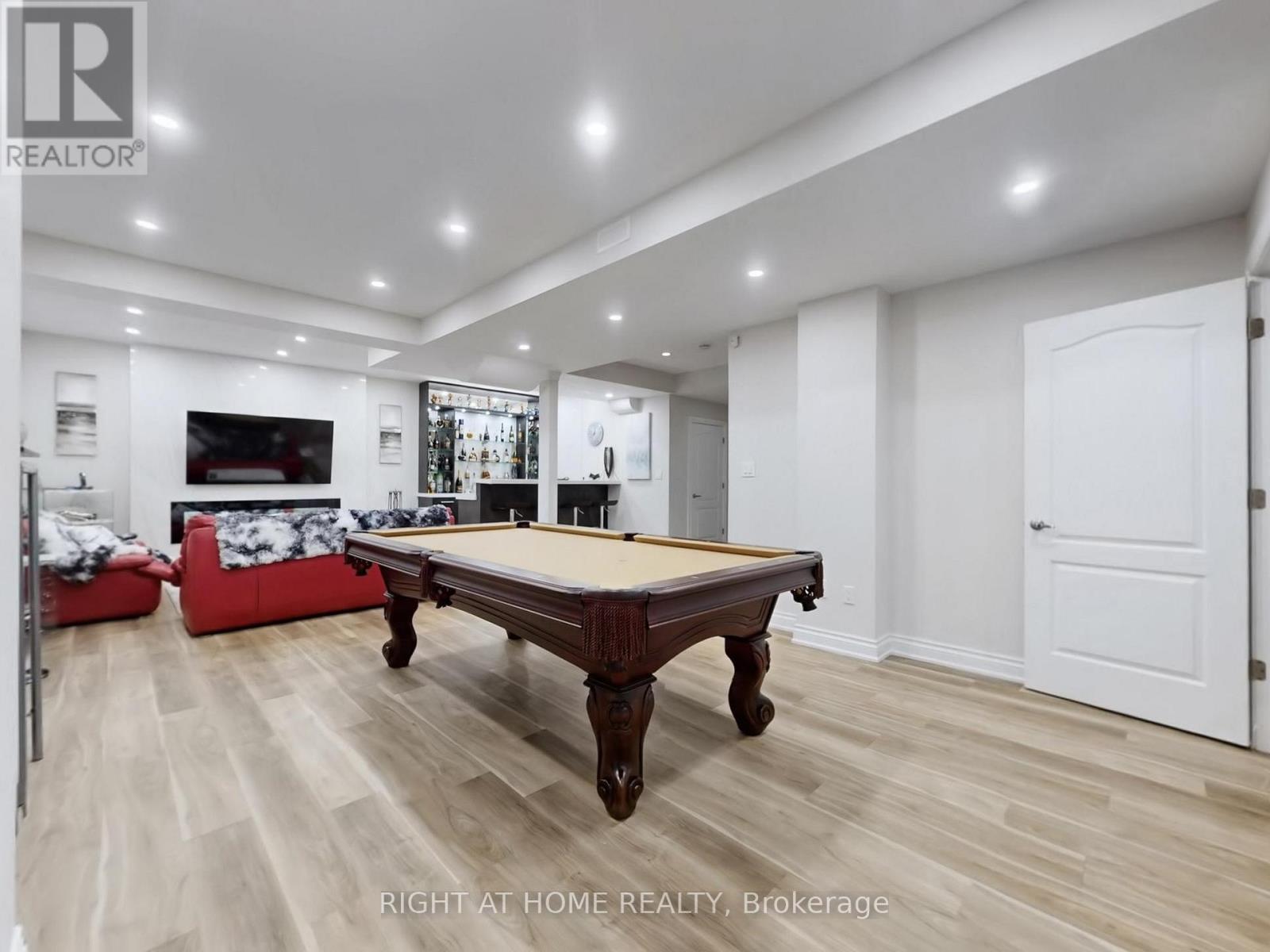 80 Puccini Drive, Richmond Hill, Ontario  L4E 2Z1 - Photo 38 - N12993602