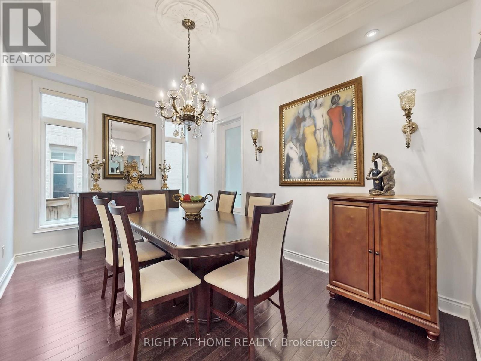 80 Puccini Drive, Richmond Hill, Ontario  L4E 2Z1 - Photo 7 - N12993602