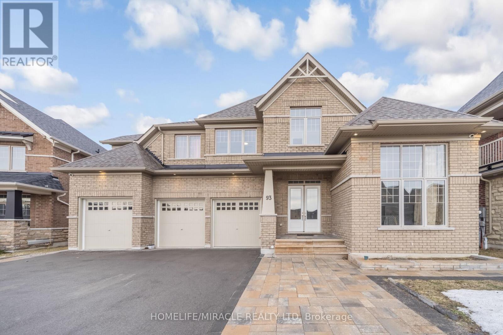 93 Trail Boulevard, Springwater, Ontario  L9X 0S5 - Photo 2 - S12993610