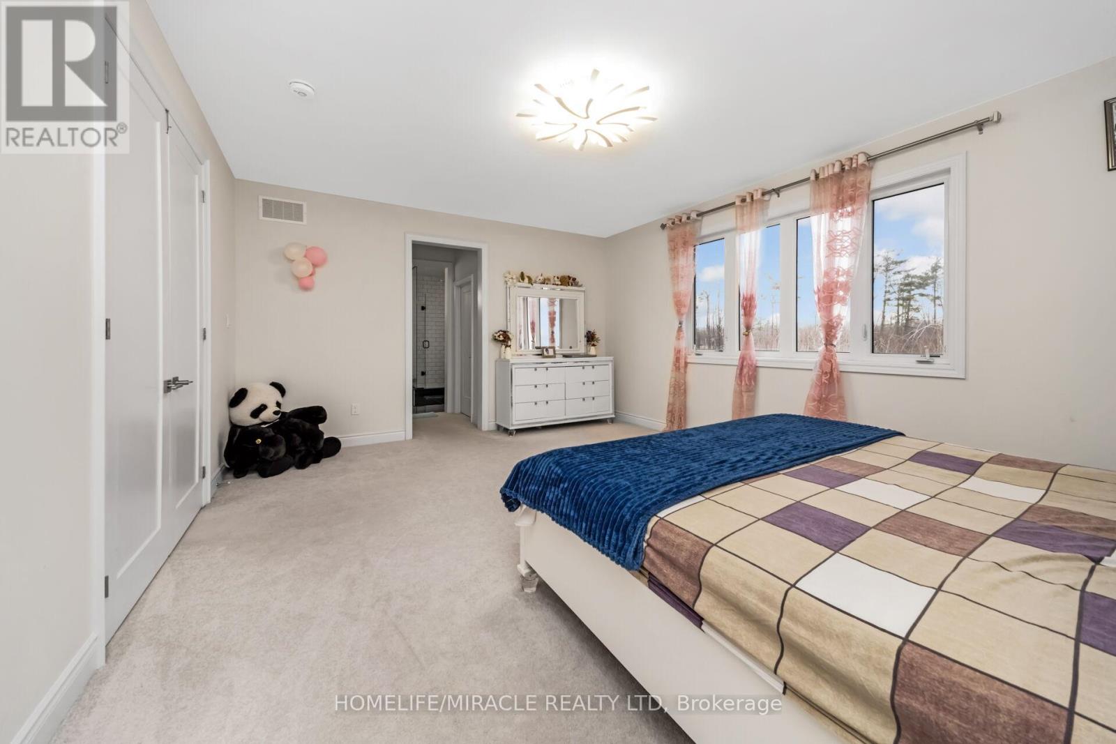 93 Trail Boulevard, Springwater, Ontario  L9X 0S5 - Photo 29 - S12993610