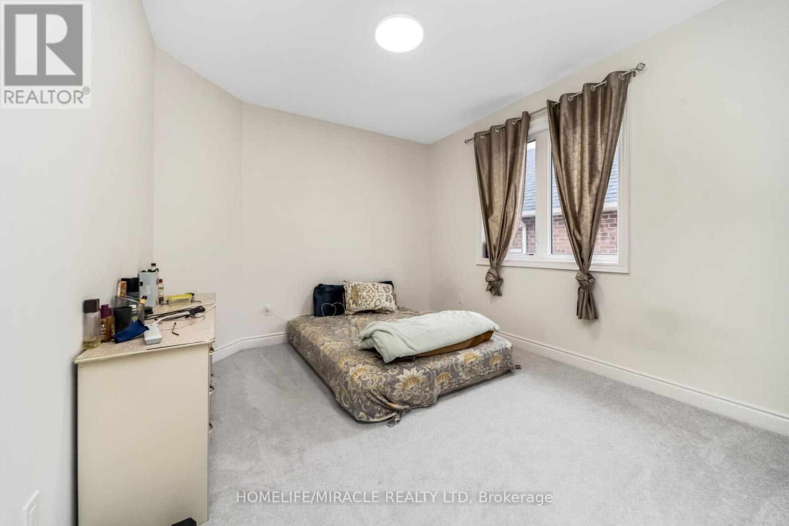 93 Trail Boulevard, Springwater, Ontario  L9X 0S5 - Photo 35 - S12993610