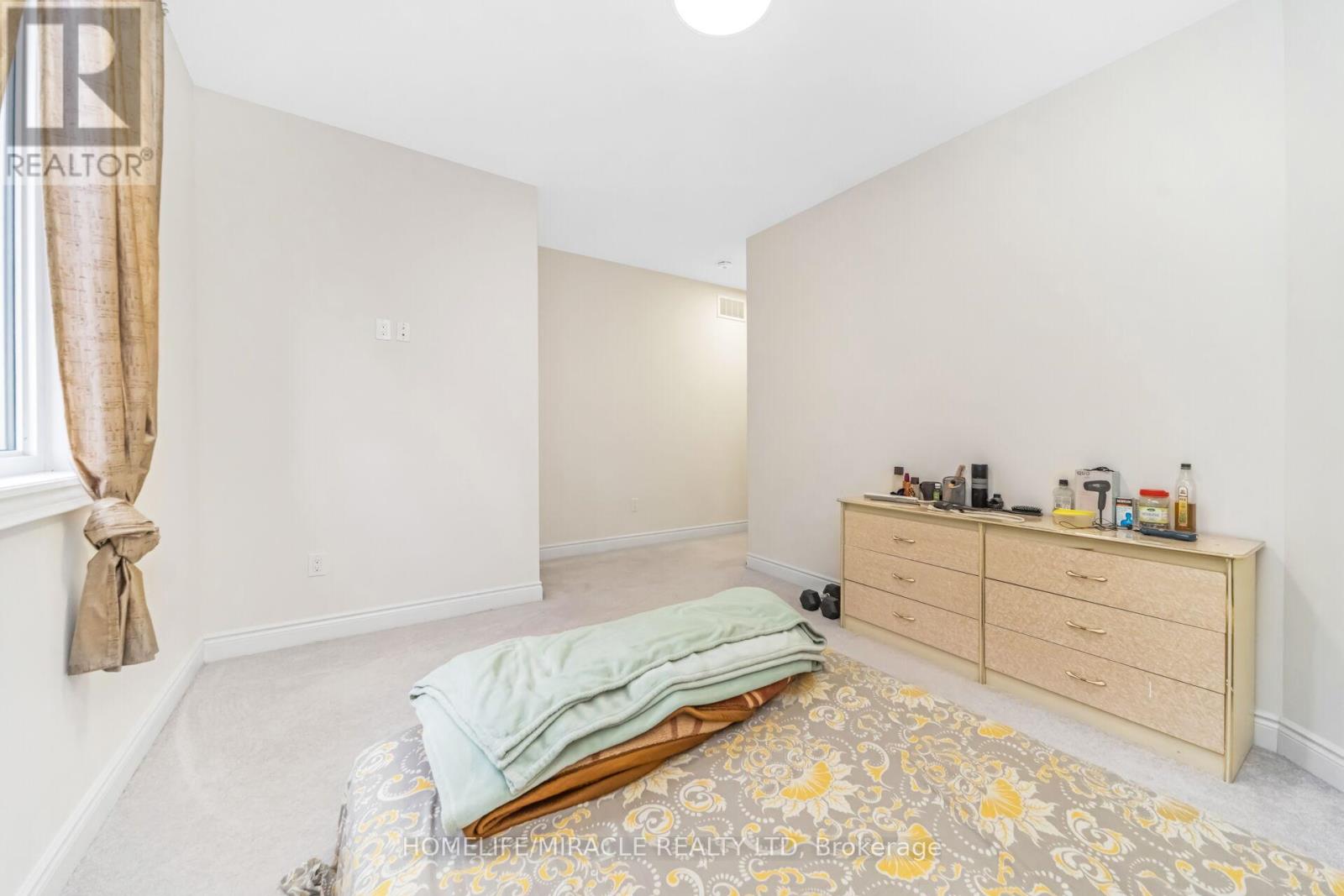 93 Trail Boulevard, Springwater, Ontario  L9X 0S5 - Photo 36 - S12993610