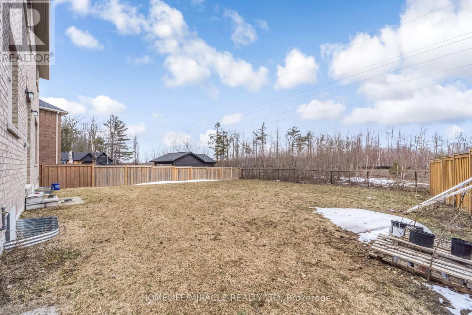 93 Trail Boulevard, Springwater, Ontario  L9X 0S5 - Photo 48 - S12993610