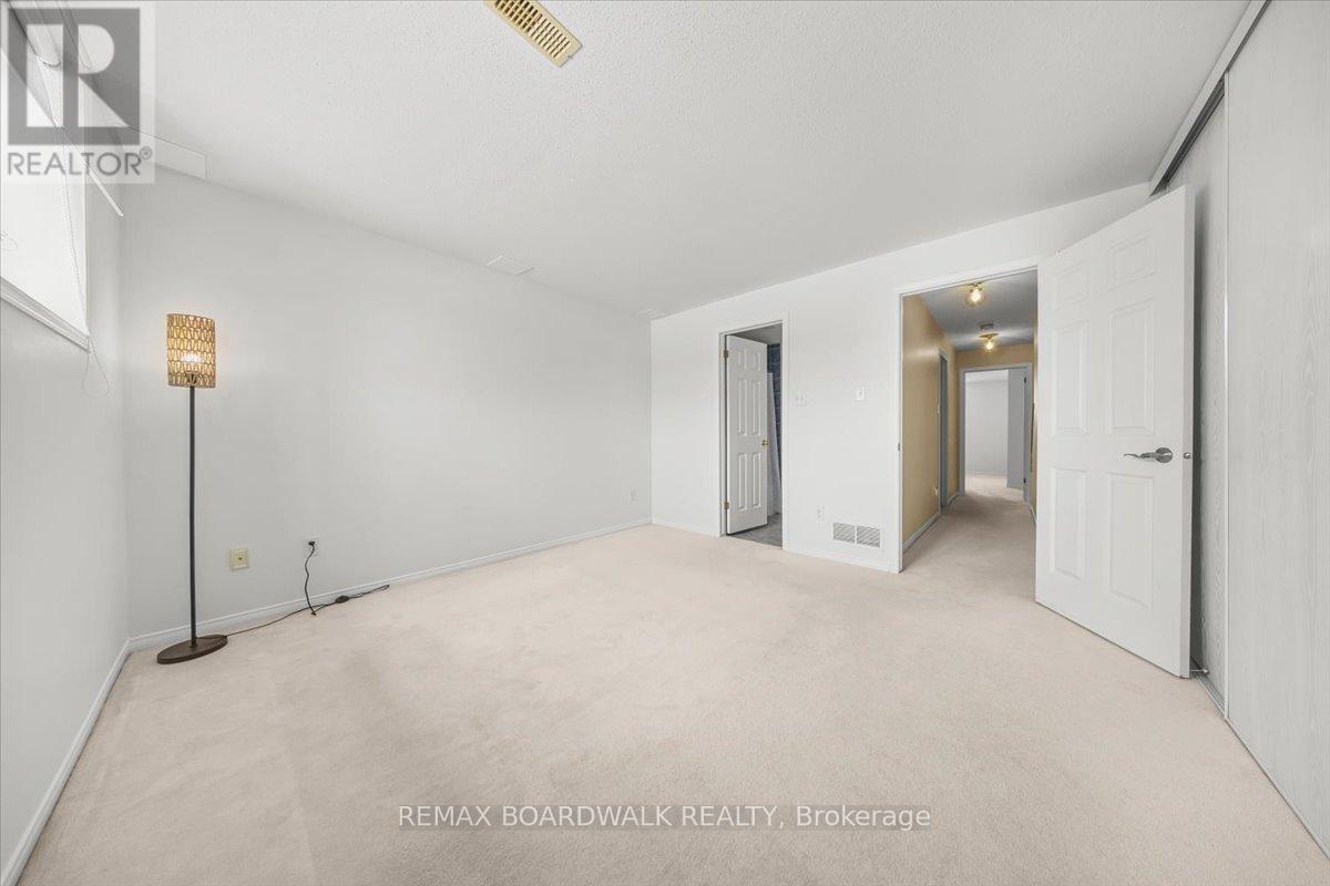 364 Crownridge Drive, Ottawa, Ontario K2M 3A4 - Photo 27 - X12893956