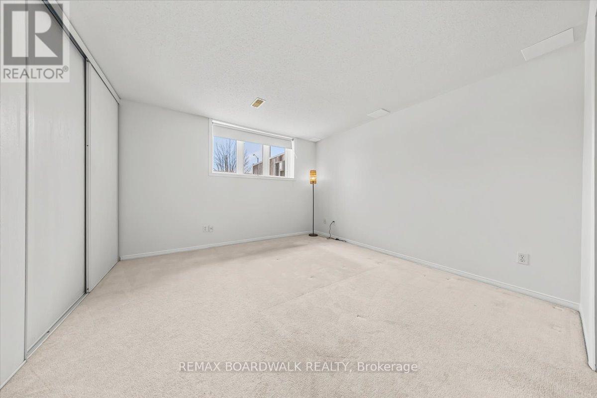 364 Crownridge Drive, Ottawa, Ontario K2M 3A4 - Photo 26 - X12893956