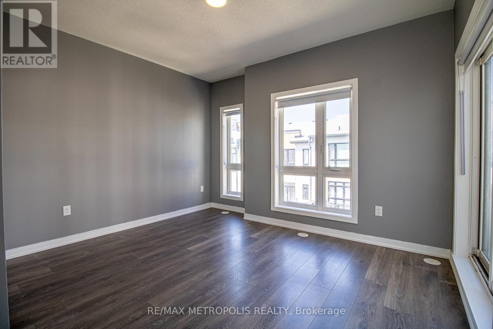 #205 - 155 Canon Jackson Drive, Toronto, Ontario  M6M 0E1 - Photo 22 - W12993600