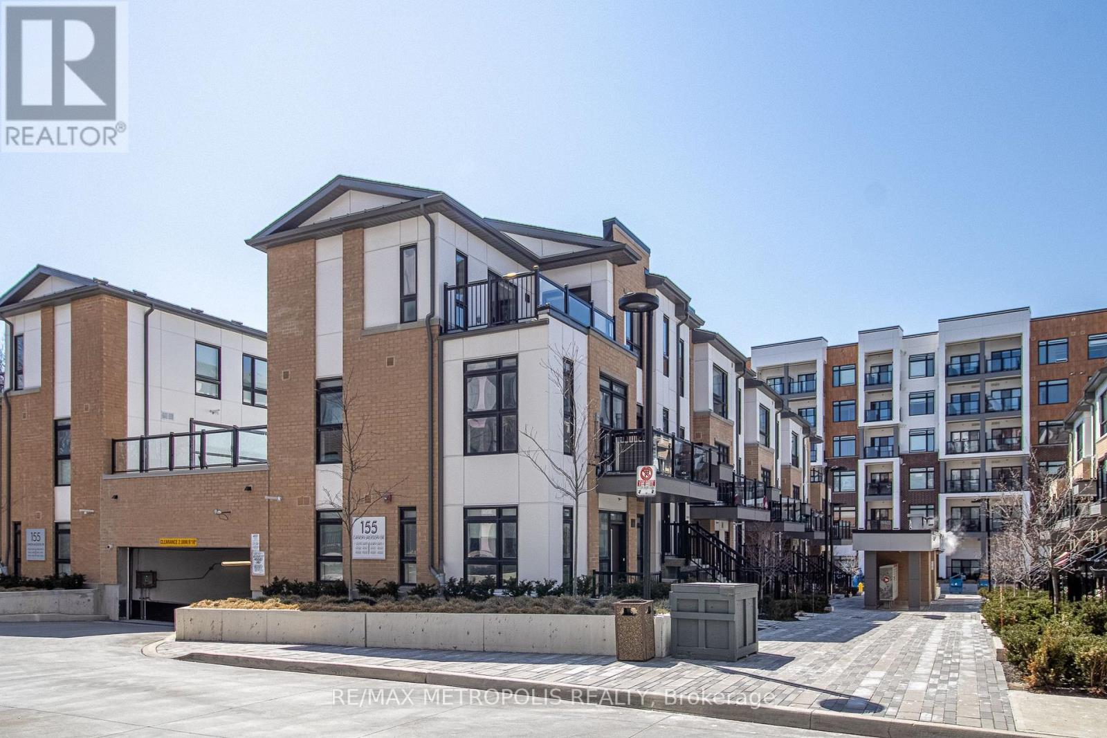 #205 - 155 Canon Jackson Drive, Toronto, Ontario  M6M 0E1 - Photo 31 - W12993600