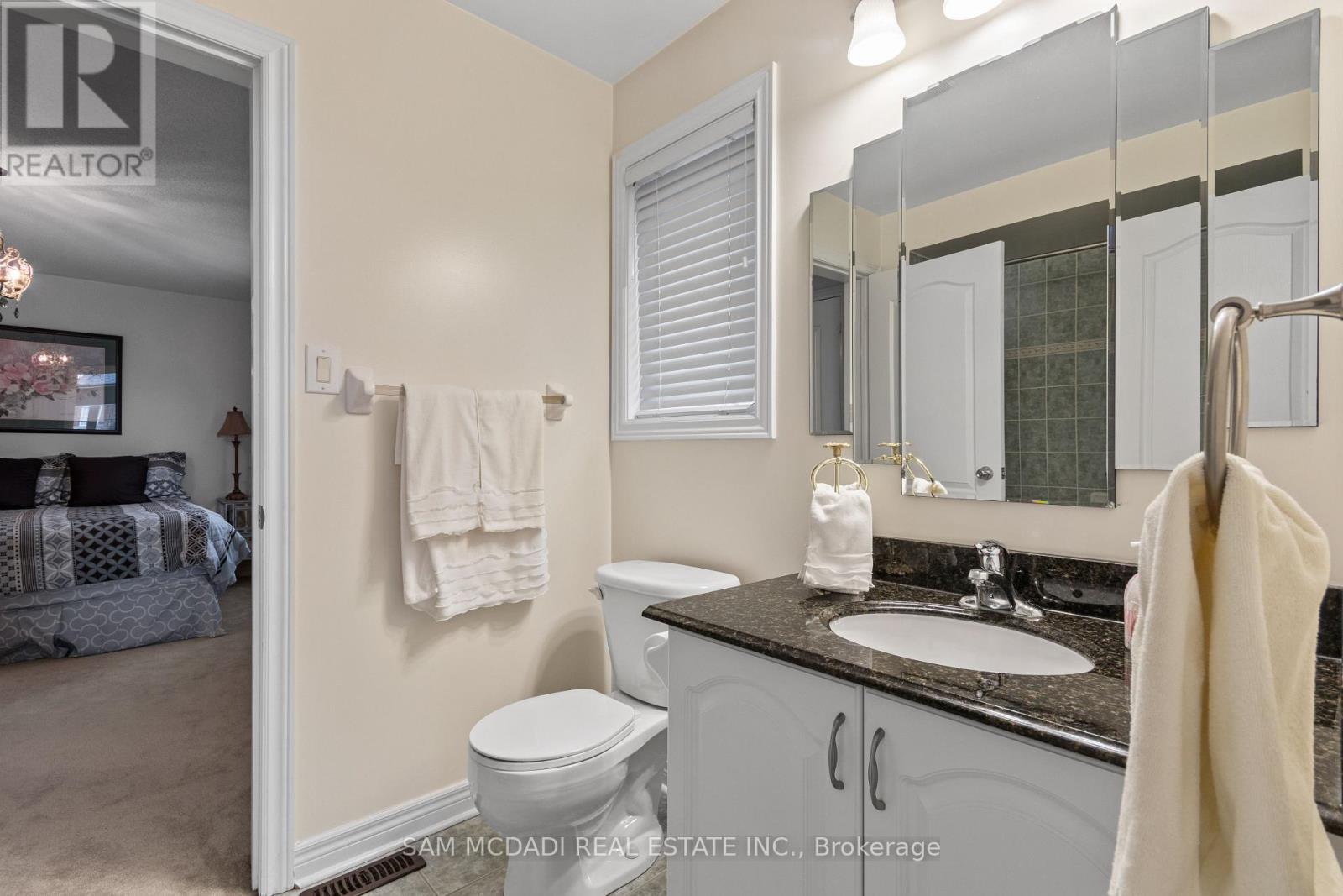 3352 Erin Centre Boulevard, Mississauga, Ontario  L5M 8C3 - Photo 27 - W12993620