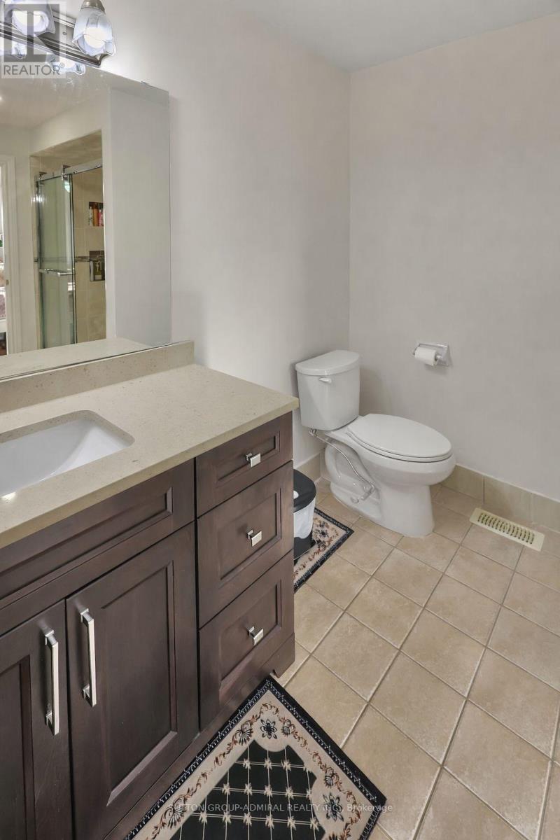 43 Newark Way, Brampton, Ontario  L7A 2W8 - Photo 14 - W12993622