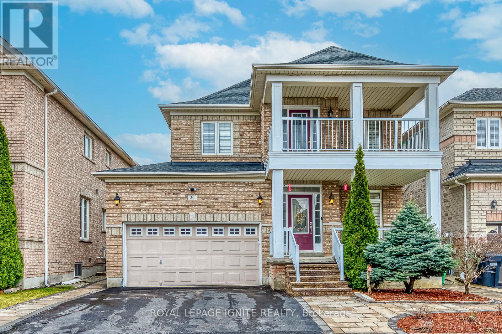 30 Streamline Drive Nw, Brampton, Ontario  L6V 4T2 - Photo 3 - W12993628
