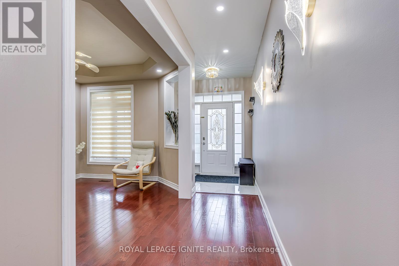 30 Streamline Drive Nw, Brampton, Ontario  L6V 4T2 - Photo 6 - W12993628