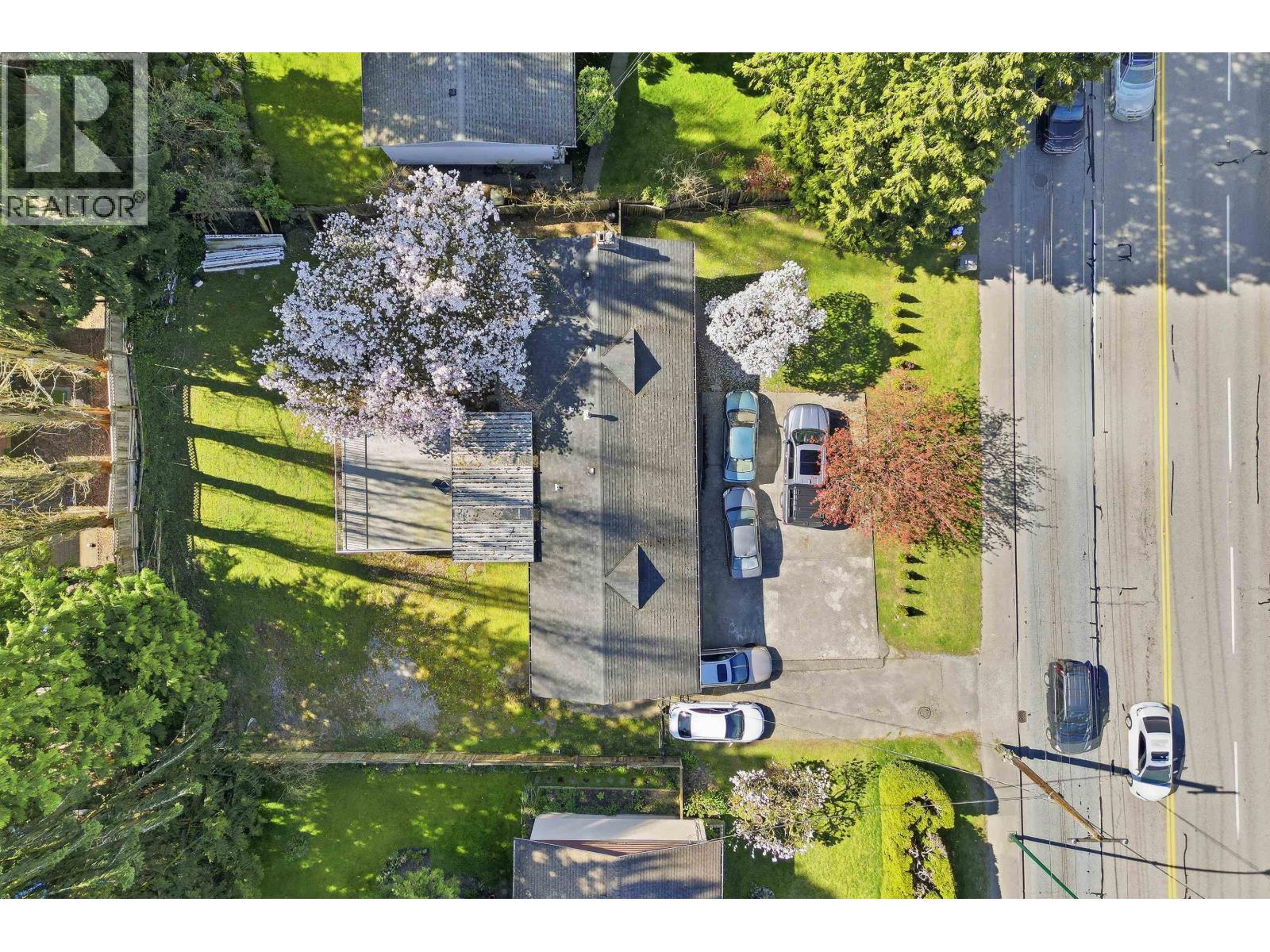 5407 Canada Way, Burnaby, British Columbia  V5E 3N5 - Photo 7 - R3110691