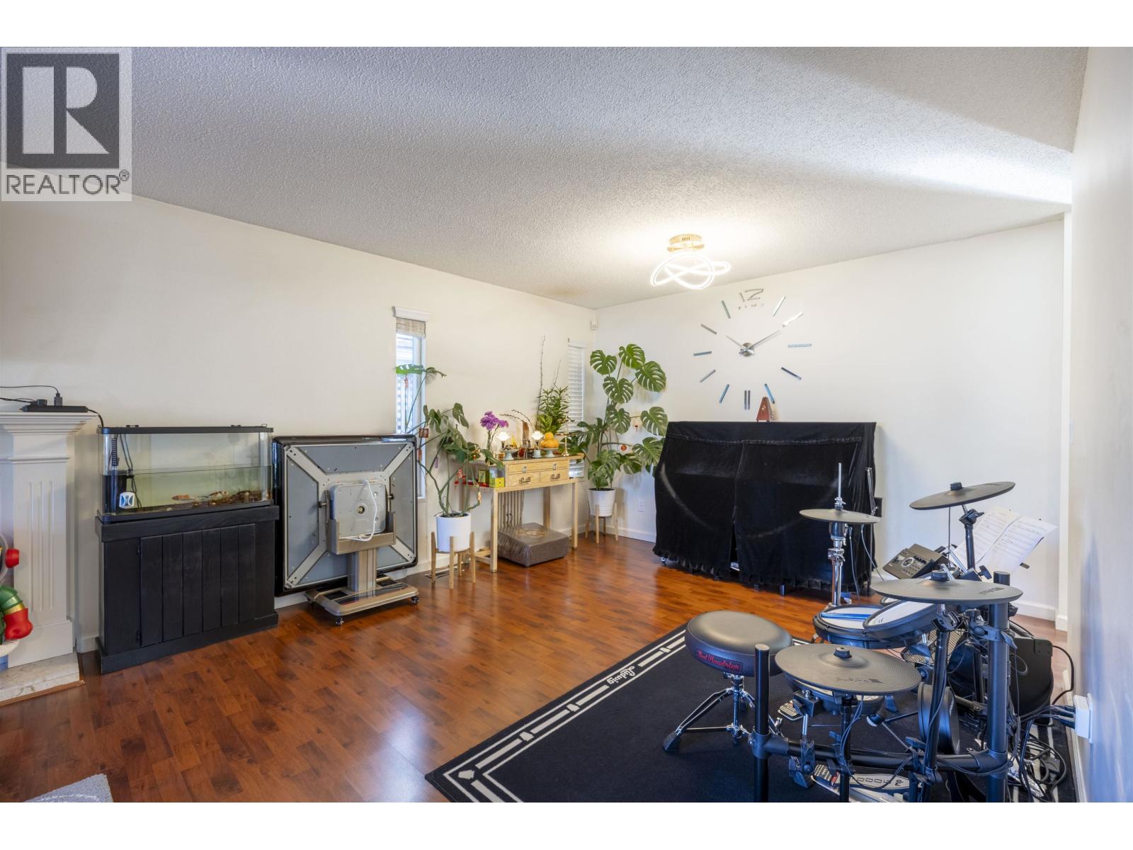 8366 Dayton Court, Richmond, British Columbia  V6Y 3H6 - Photo 9 - R3110880