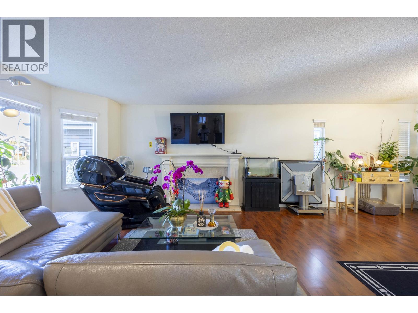 8366 Dayton Court, Richmond, British Columbia  V6Y 3H6 - Photo 10 - R3110880