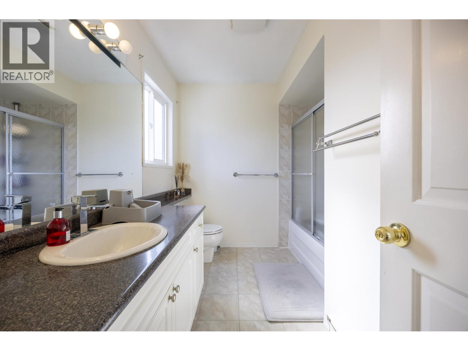 8366 Dayton Court, Richmond, British Columbia  V6Y 3H6 - Photo 22 - R3110880