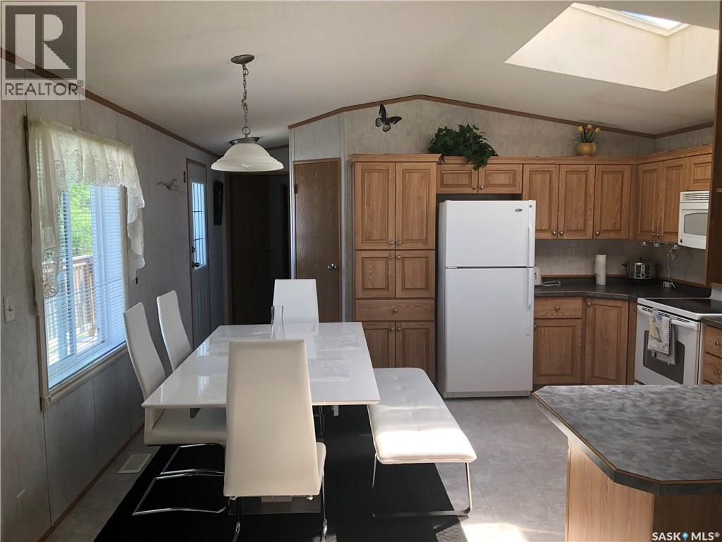 214 14th Street, Humboldt, Saskatchewan  S0K 2A0 - Photo 11 - SK032835