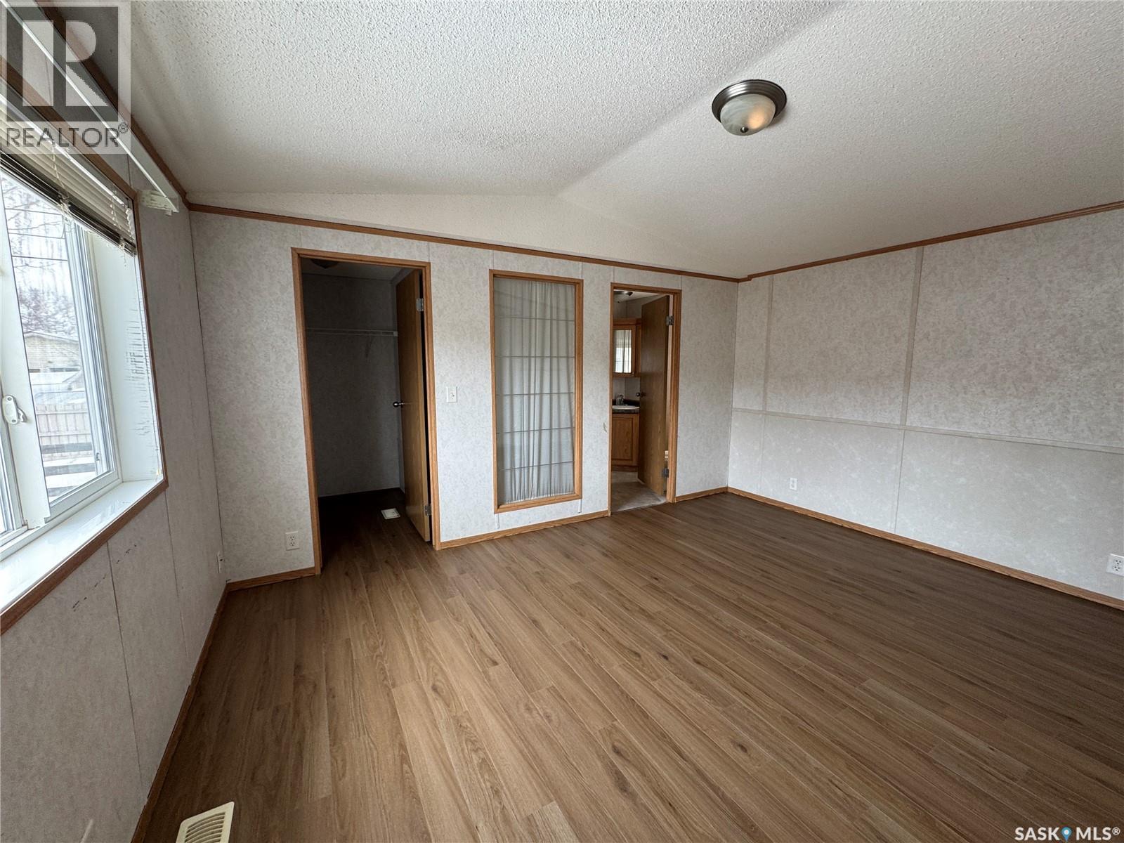 214 14th Street, Humboldt, Saskatchewan  S0K 2A0 - Photo 21 - SK032835