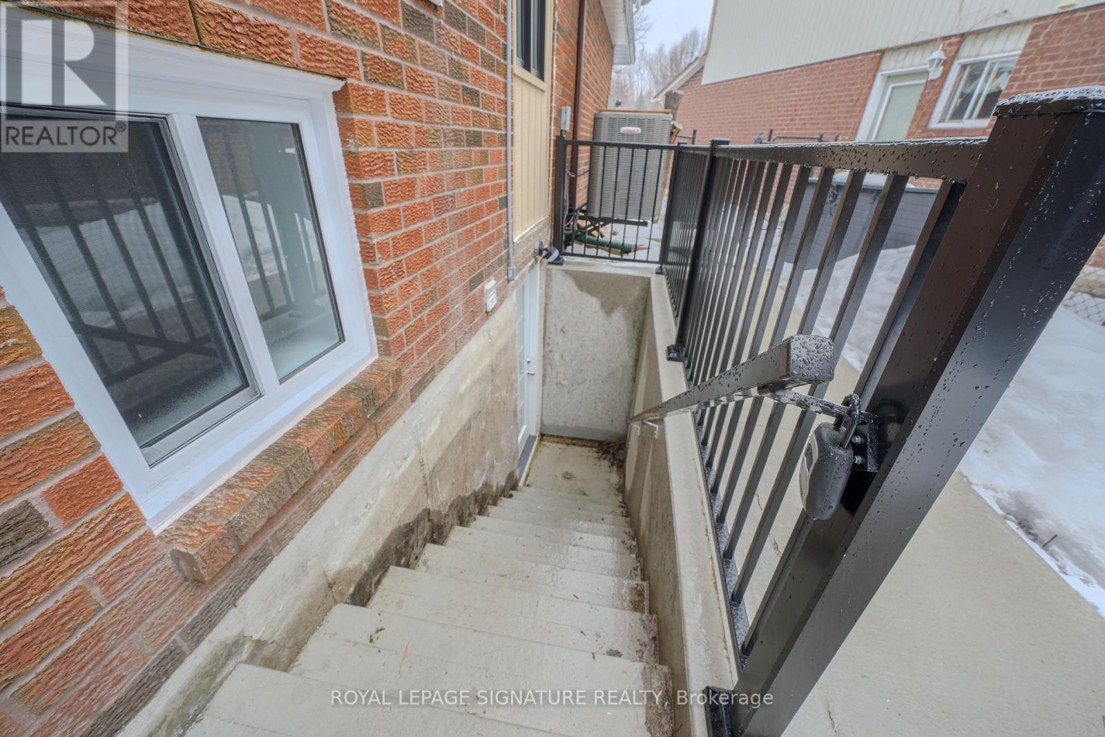 (LOWER) - 2111 LYNN HEIGHTS DRIVE, Pickering, Ontario