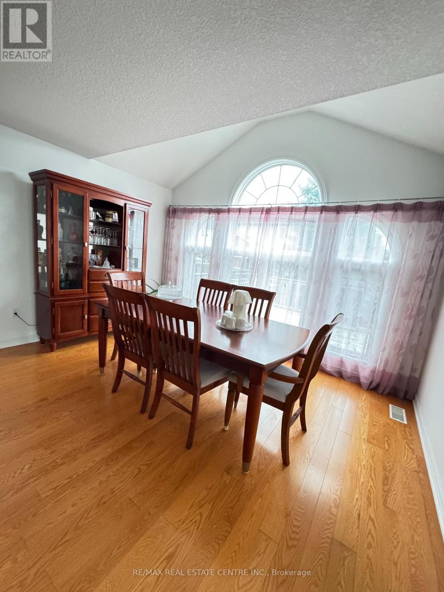 39 Mcarthur Drive, Guelph, Ontario  N1L 1S2 - Photo 7 - X12993504